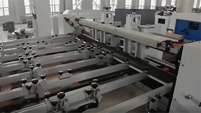 ماكينة تقطيع بأسطمبات تكسير مسطحة أوتوماتيكية